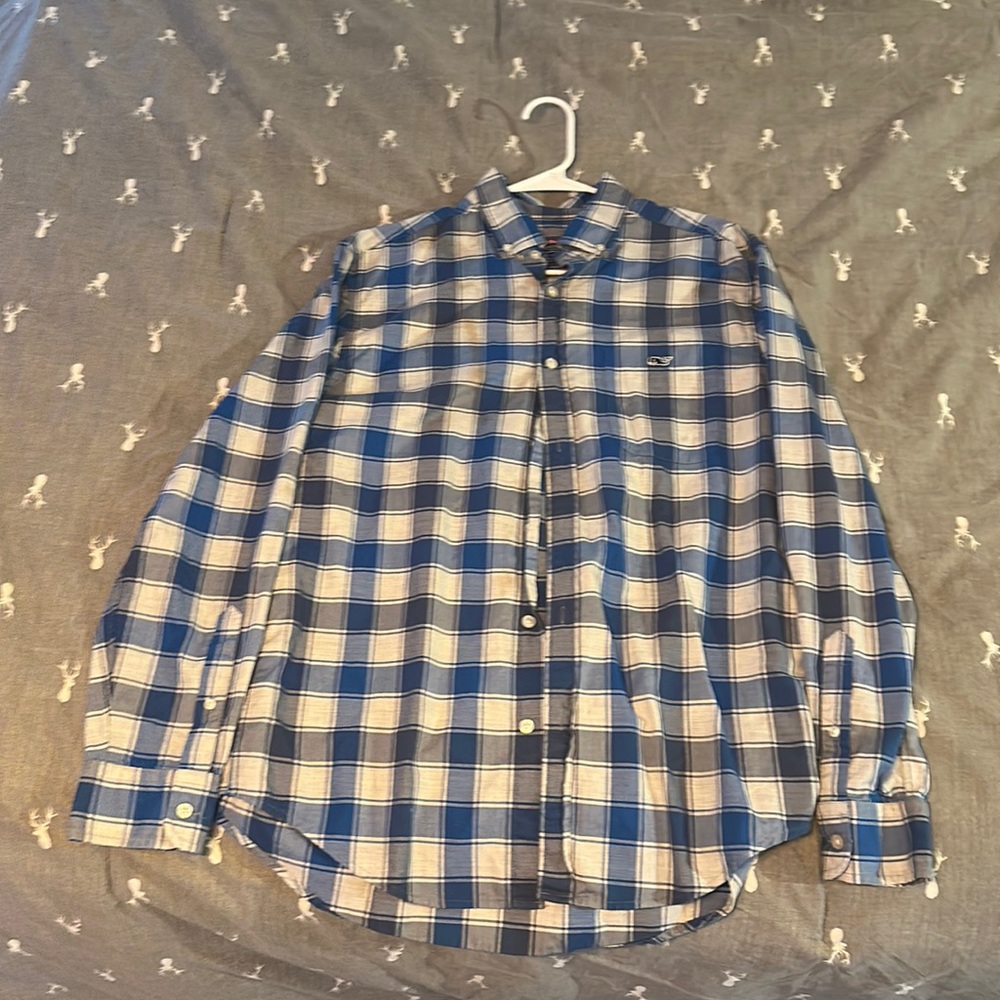 Vineyard Vines blue and white checkered dress shirt. Medium in great condition.